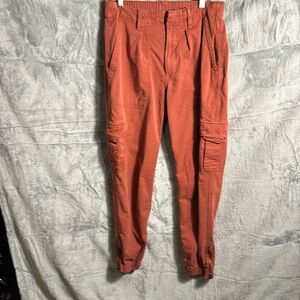 Gap‎ cargo utility jogger in Tencel pant women’s size 6 rust brown cropped